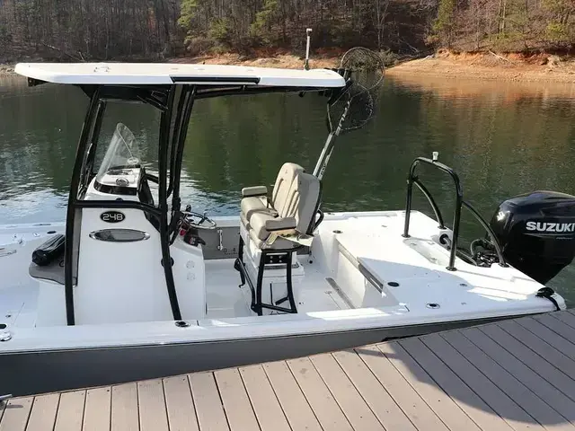 Sea Pro 248 Bay