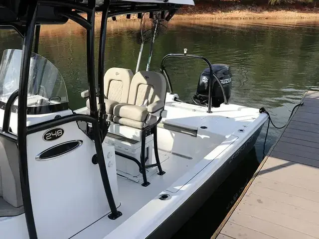 Sea Pro 248 Bay