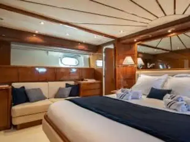 Falcon Boat 86