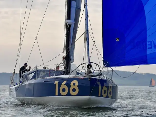 Class 40 Cape Racing Scow 40