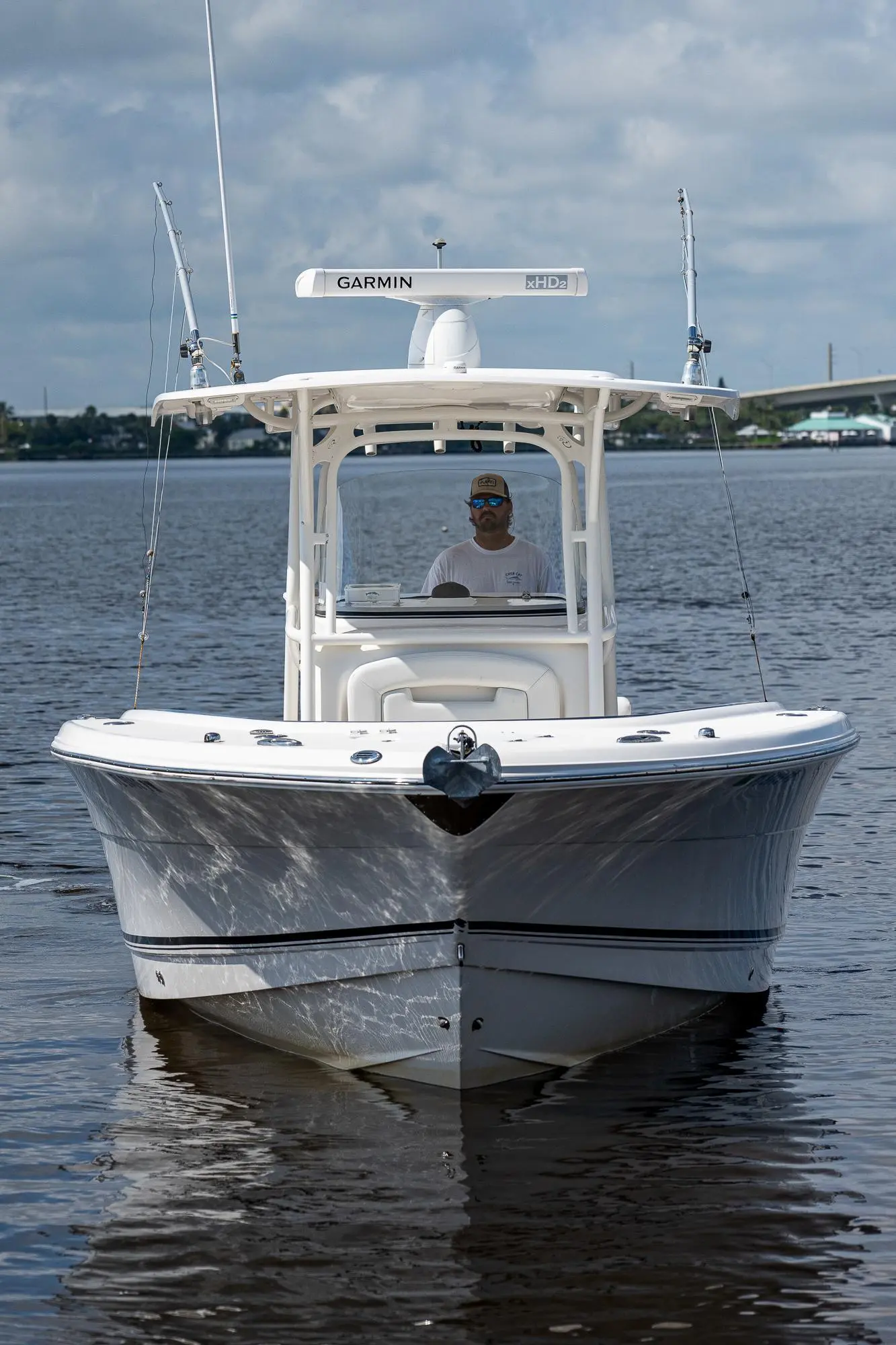 2015 Robalo r300 center console