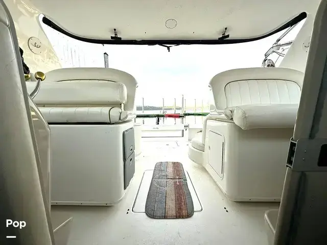 Sea Ray 370