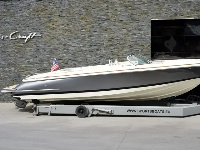 Chris Craft 27 Launch