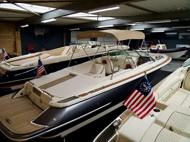 Chris Craft 27 Launch