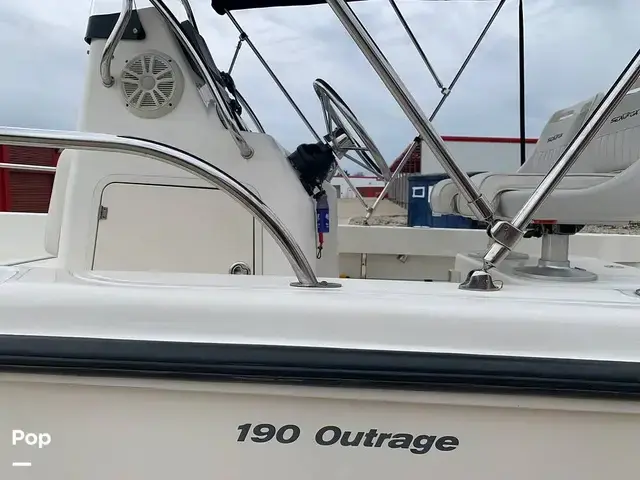 Boston Whaler 190 Outrage