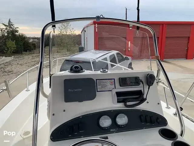 Boston Whaler 190 Outrage