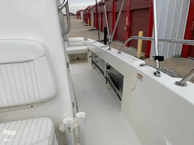 Boston Whaler 190 Outrage