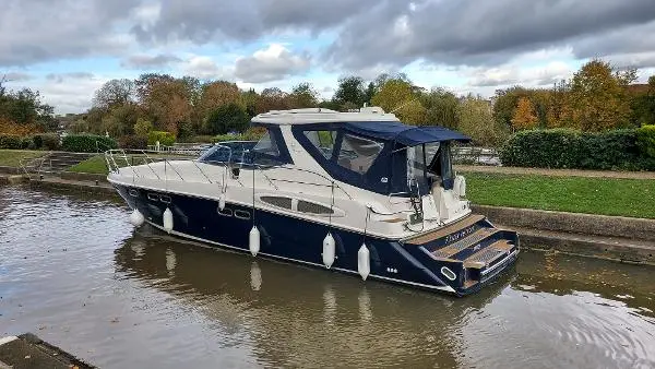 2004 Sealine s48