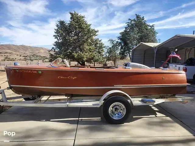 Chris Craft Runabout 17