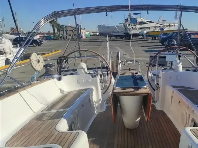 Jeanneau 54 Deck salon