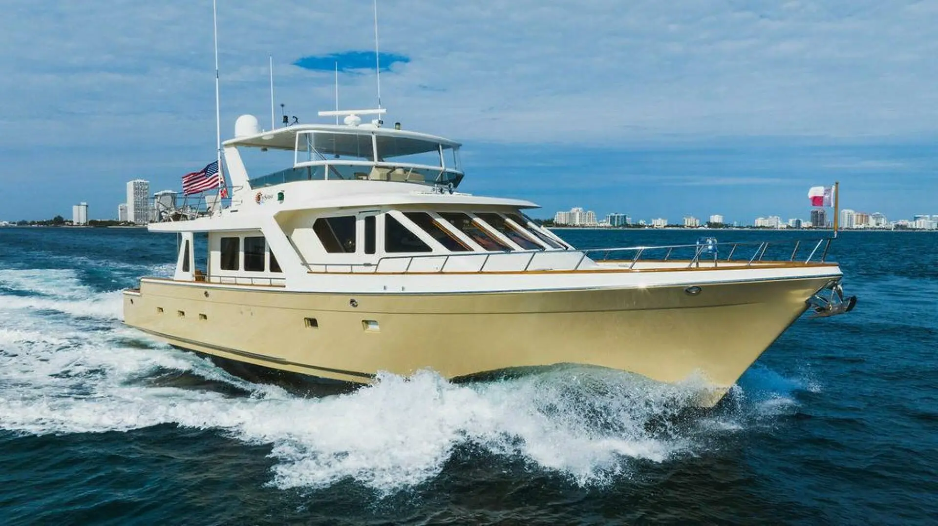 2006 Offshore 72 pilot house