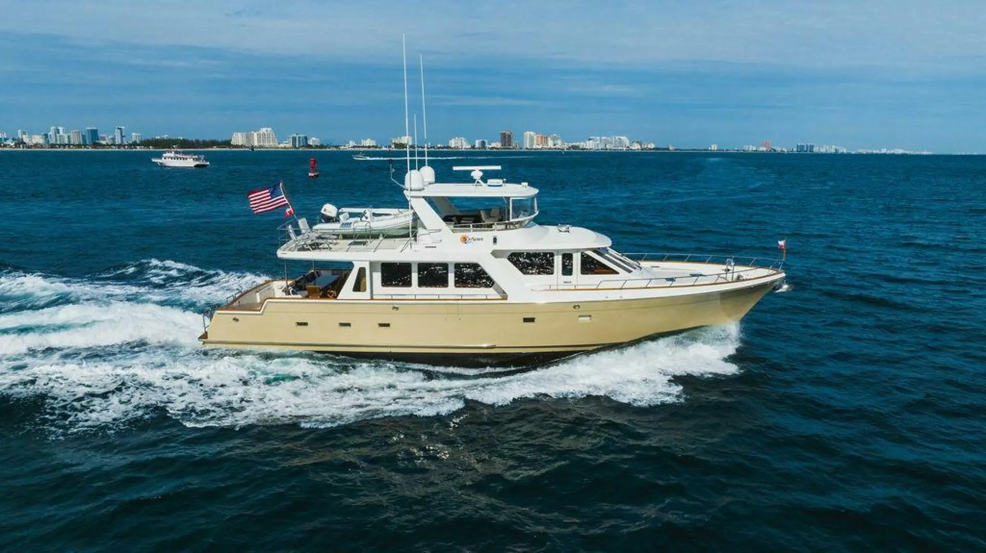 2006 Offshore 72 pilot house