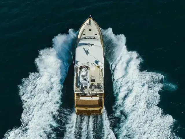 Offshore Yachts 72 Pilot House