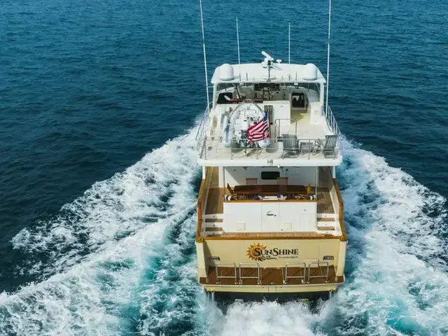 Offshore Yachts 72 Pilot House