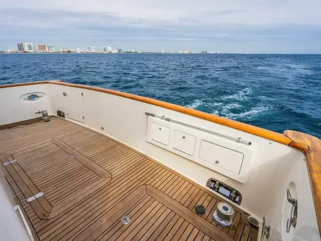 Offshore Yachts 72 Pilot House