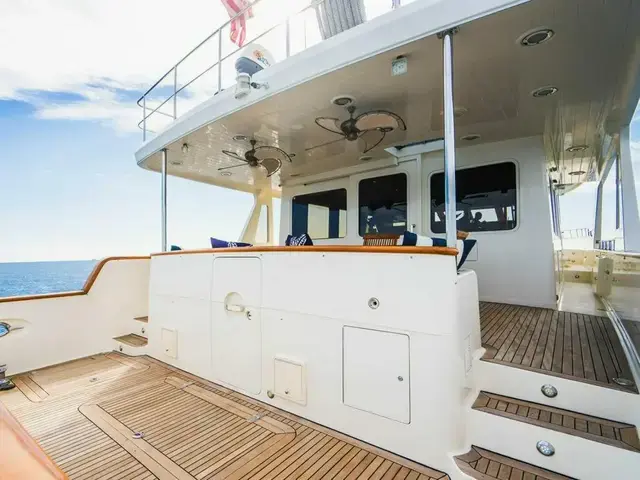 Offshore Yachts 72 Pilot House