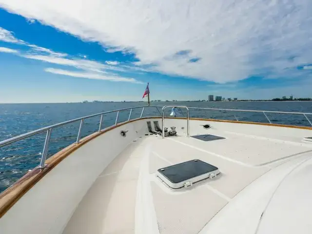 Offshore Yachts 72 Pilot House