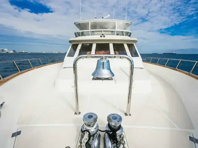 Offshore Yachts 72 Pilot House