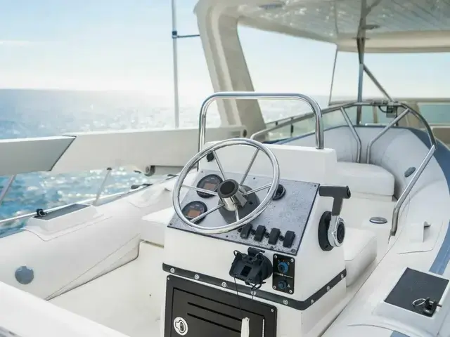 Offshore Yachts 72 Pilot House