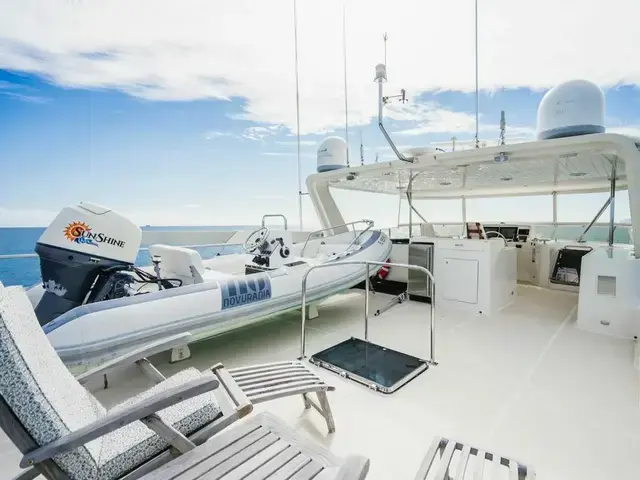 Offshore Yachts 72 Pilot House