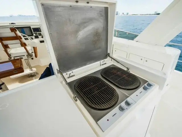 Offshore Yachts 72 Pilot House