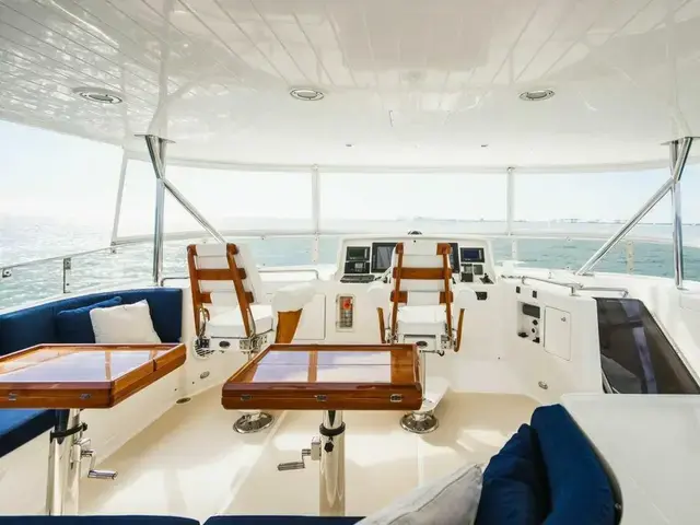 Offshore Yachts 72 Pilot House