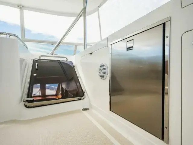 Offshore Yachts 72 Pilot House