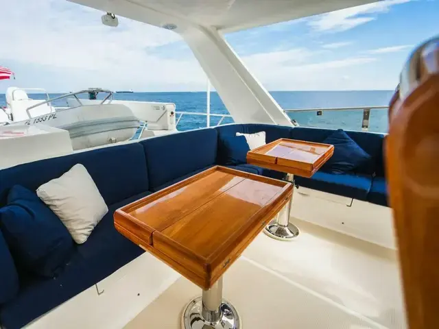 Offshore Yachts 72 Pilot House