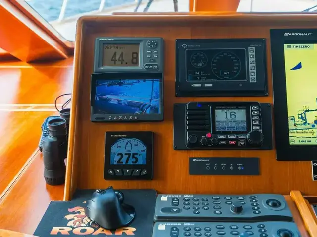 Offshore Yachts 72 Pilot House