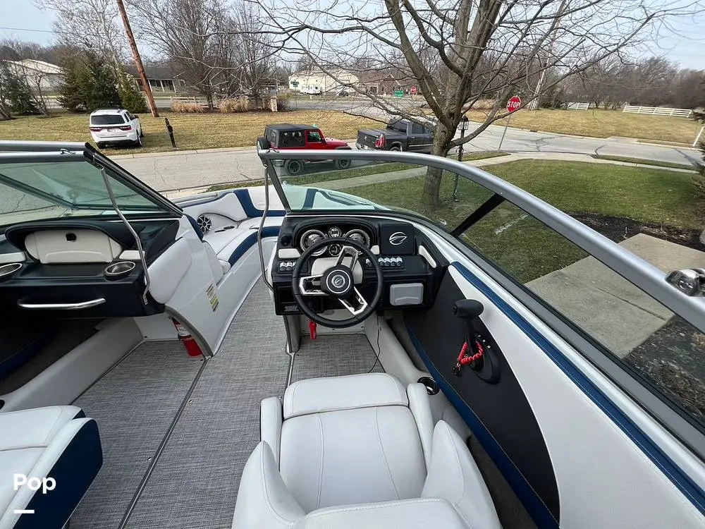 2021 Crownline 215 ss