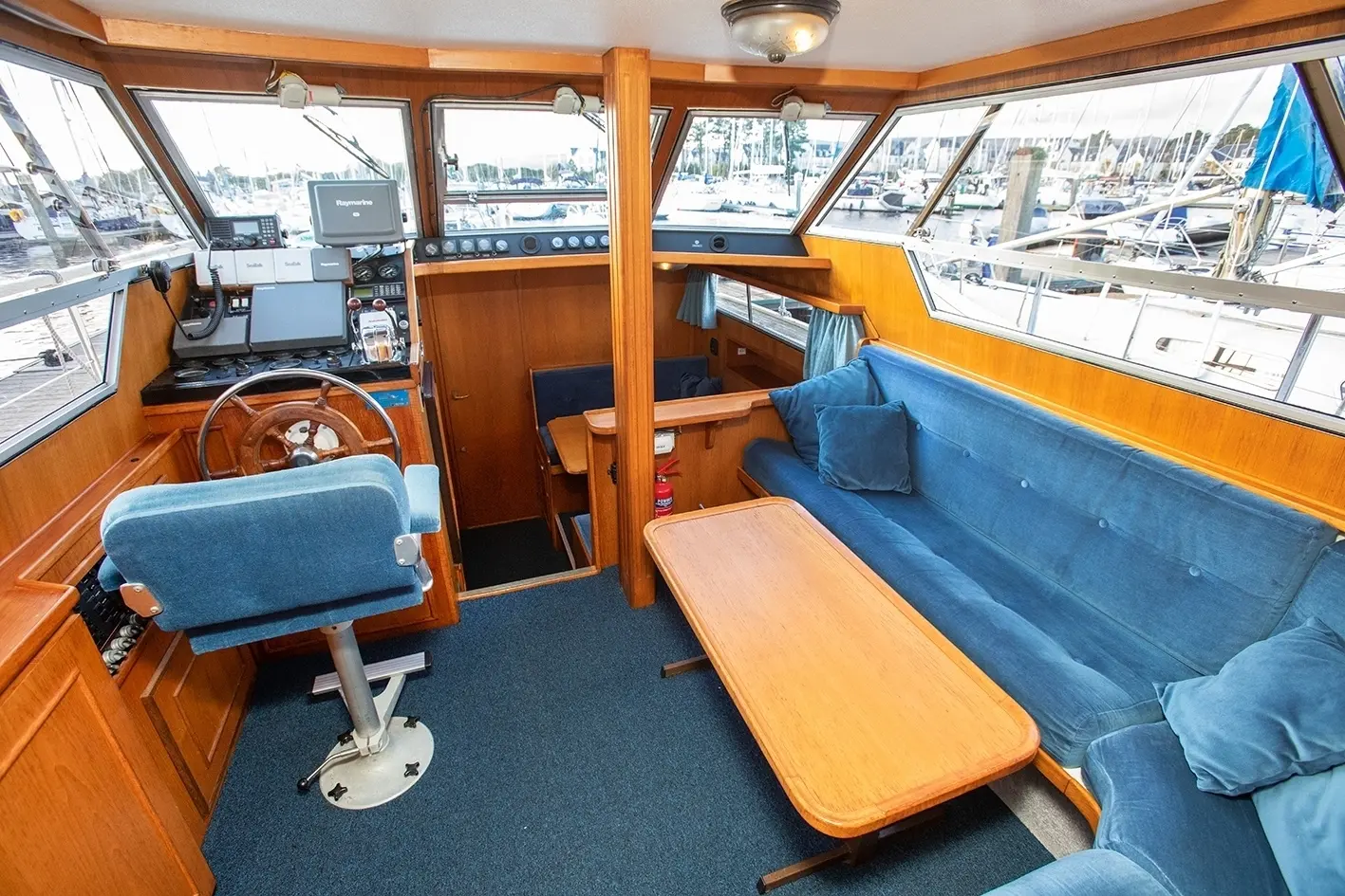 1984 Neptunus 106 flybridge