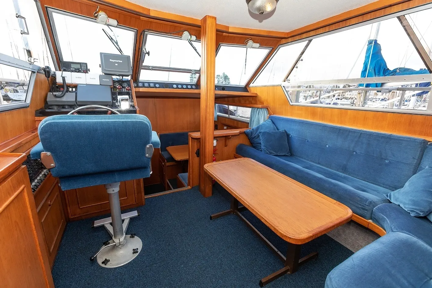 1984 Neptunus 106 flybridge