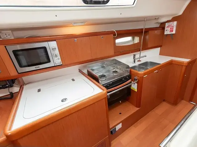 Beneteau Oceanis 43