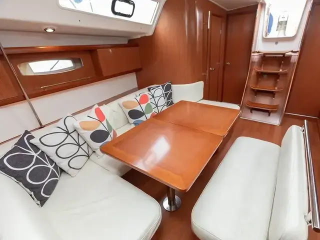 Beneteau Oceanis 43