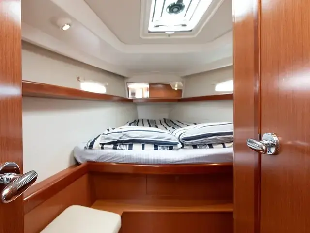 Beneteau Oceanis 43