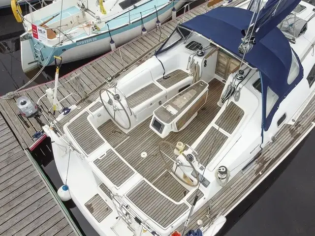 Beneteau Oceanis 43