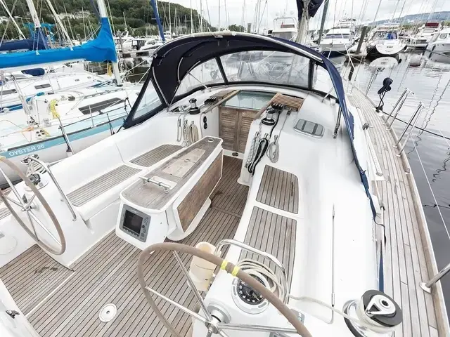 Beneteau Oceanis 43