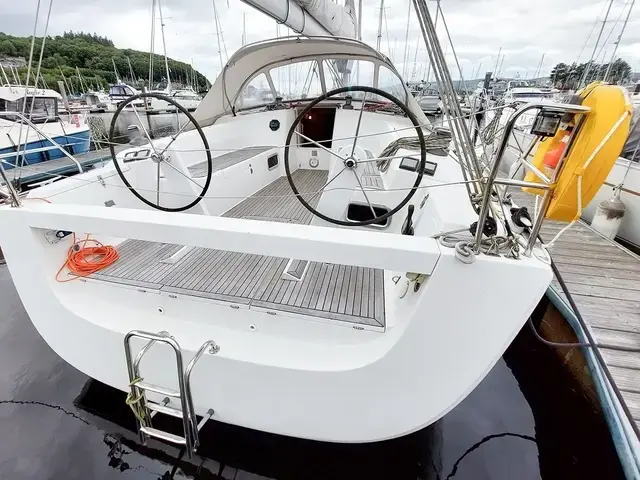 Hanse 400