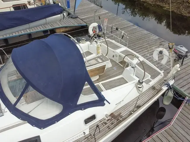 Beneteau Oceanis 43