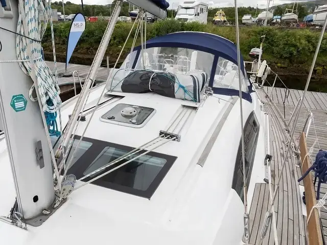 Beneteau Oceanis 43