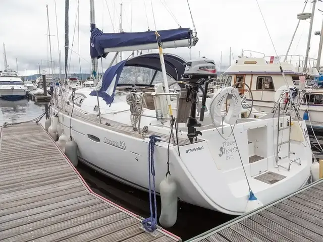 Beneteau Oceanis 43