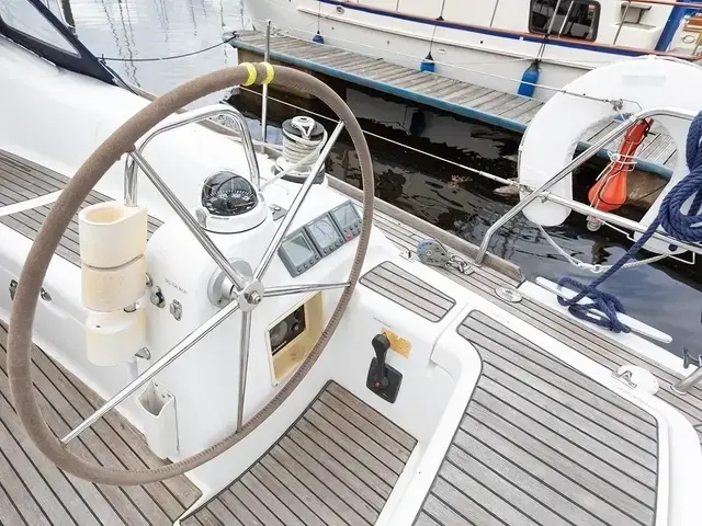 Beneteau Oceanis 43