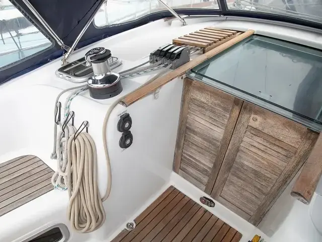 Beneteau Oceanis 43