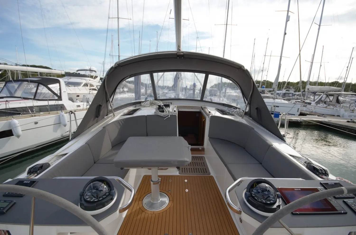 2020 Bavaria vision 42