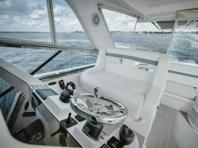 Intrepid Boats 475 Sport Yacht