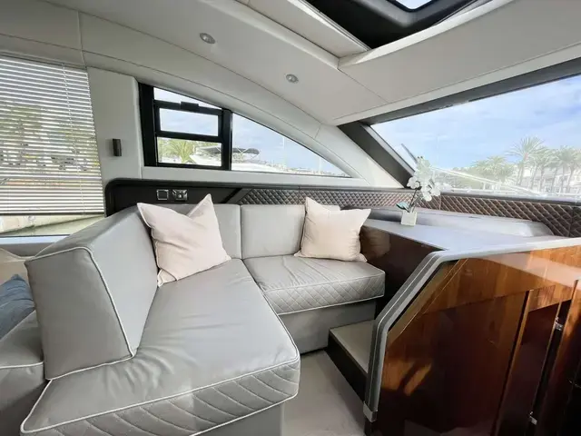 Fairline Squadron 53