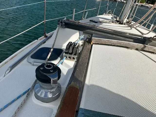 Catalina 28