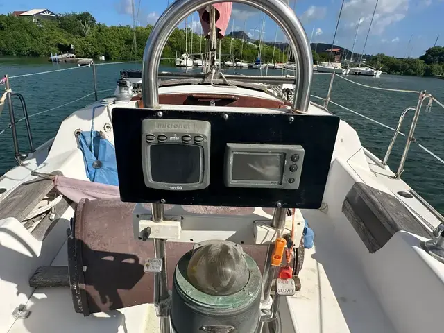 Catalina 28