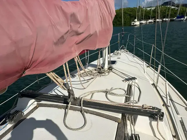 Catalina 28