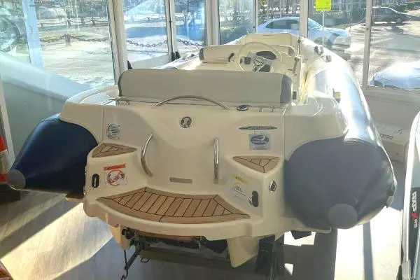 2011 Avon seasport jet 380